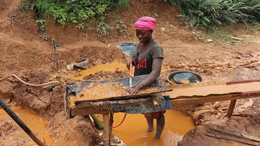 Imgi 168 Small Scale Minin Ghana Photo IIED