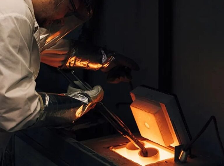 Imgi 22 precise gold lab 768x569